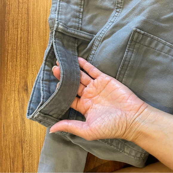 Levi's Men's 511 Commuter Trouser - Picture 8 of 11